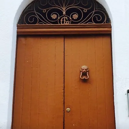 La Casa Del Laureato